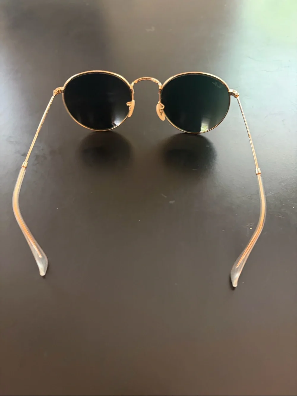 Ray-Ban iconic ray